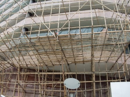 Andaimes de bambu - comprimida