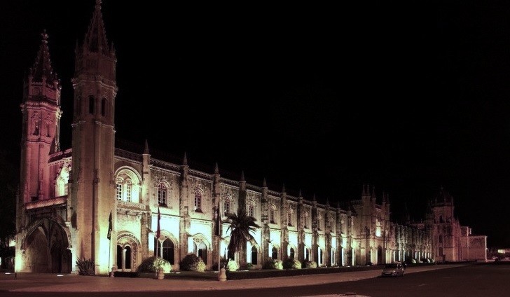 lisboa-noite-25-728.jpg lisboa-noite-25-728.jpg