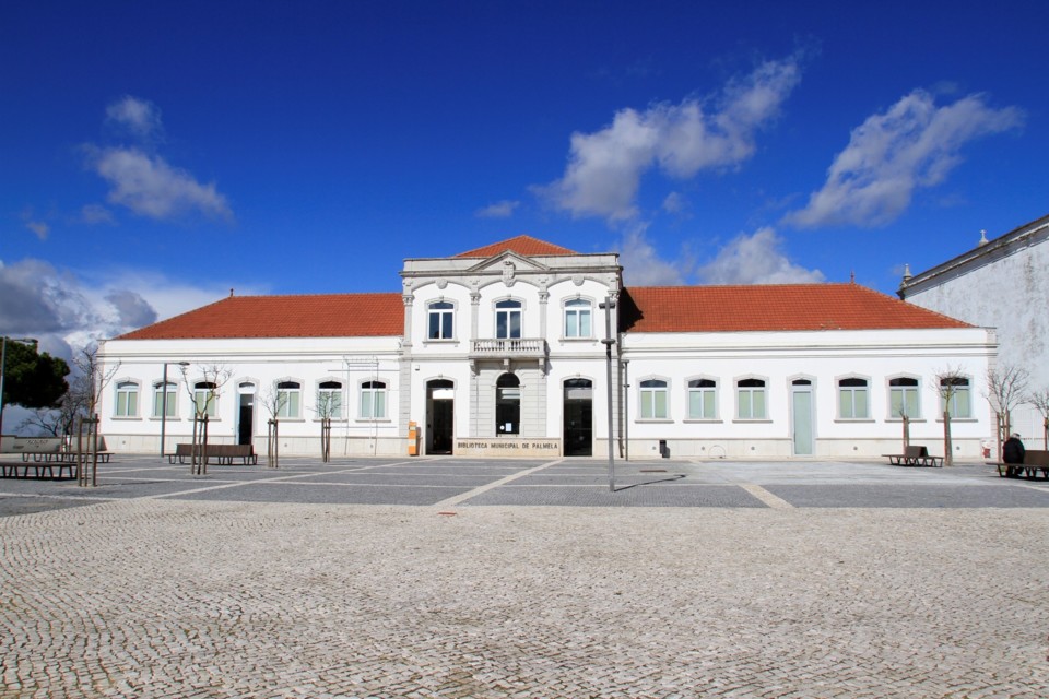 Cinema Infantil na Biblioteca de Palmela dedicado ao Natal - SAPO Mag