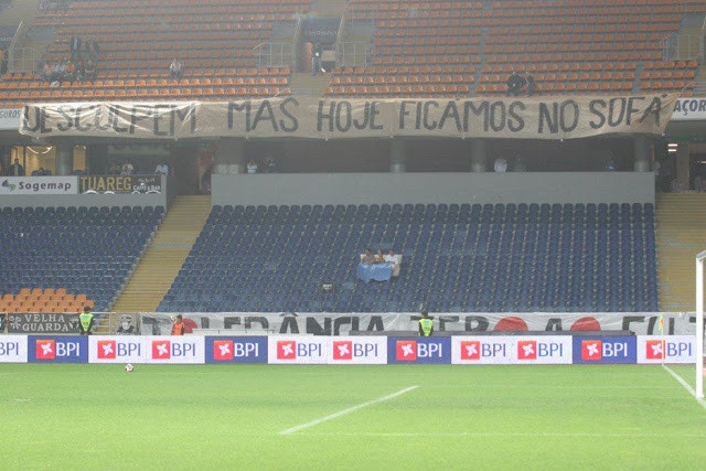 estadios vazios.jpg