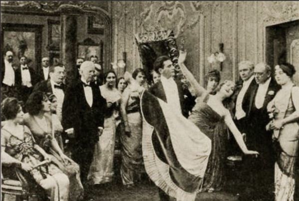 gaby deslys In her triunph.JPG