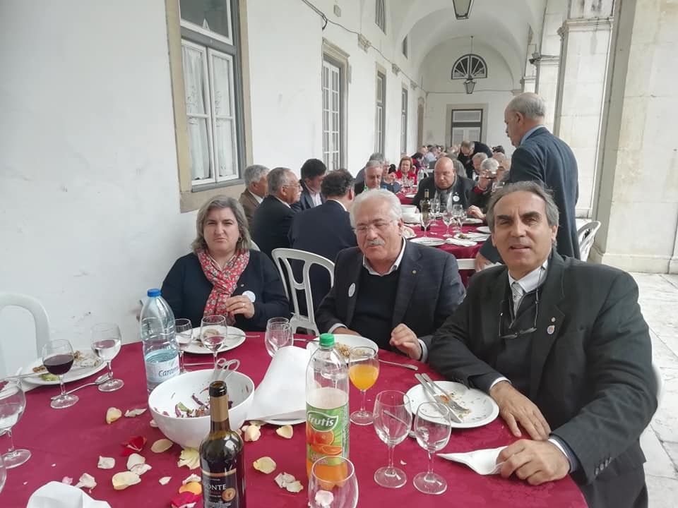 a3.jpg a3.jpg