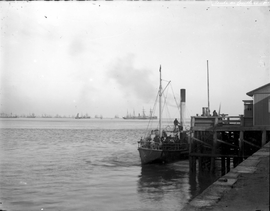 ponte de embarque em cacilhas1.jpg