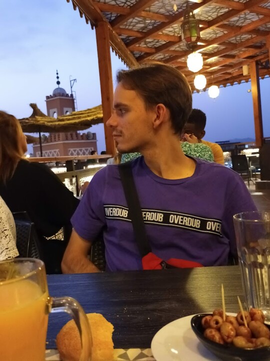 Não me canso disto_restaurante1.jpg