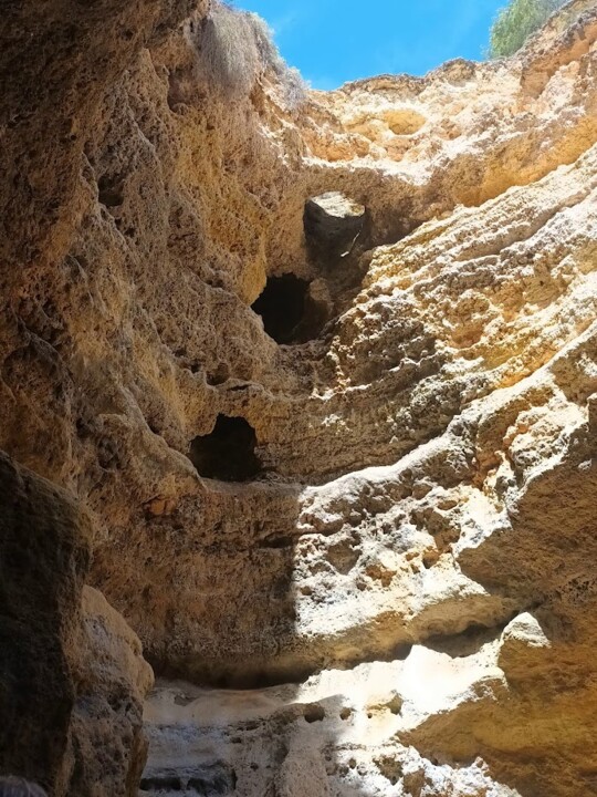 Não me canso disto gruta 2.jpg