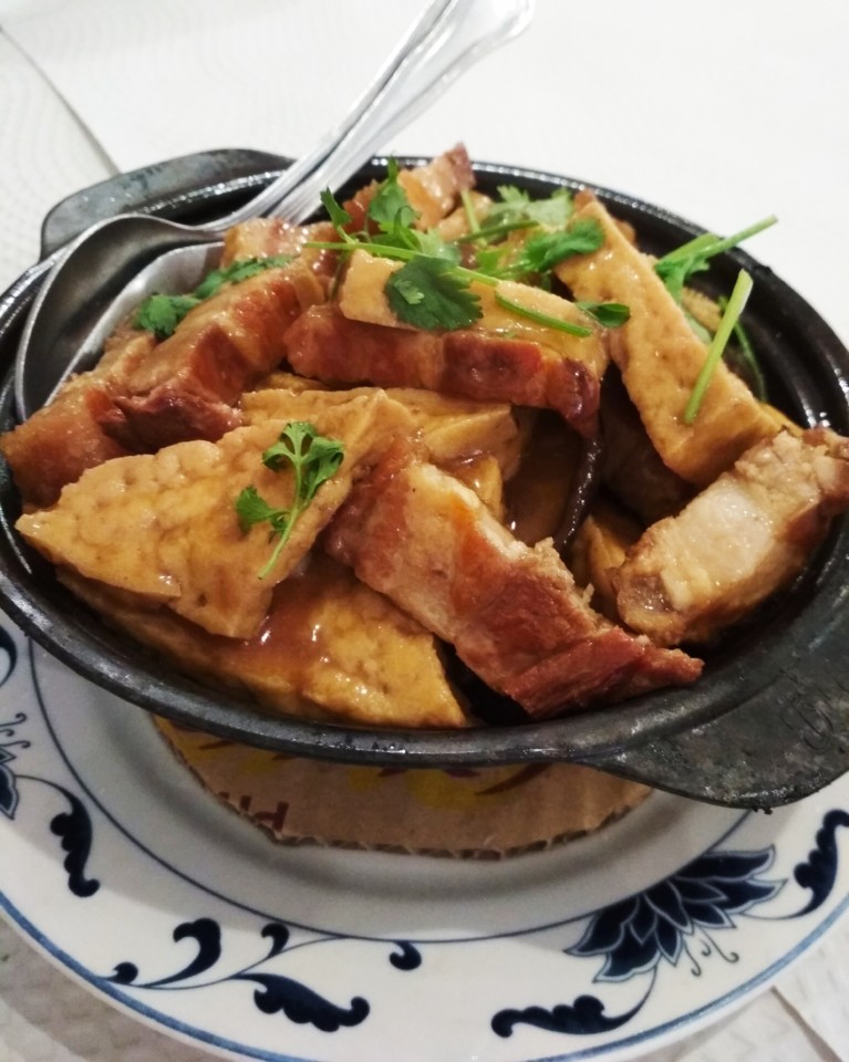 Grande Palácio Hong Kong - Tofu com Entremeada na Caçarola Quente