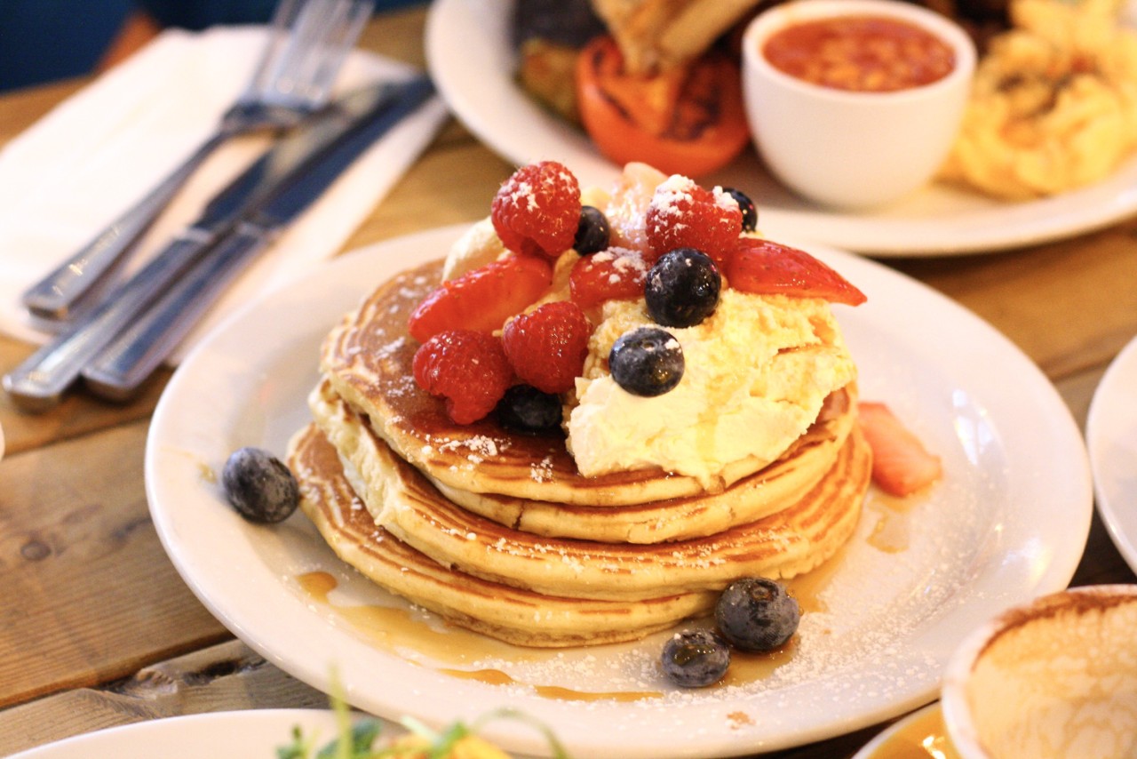 the-breakfast-club-pancakes-berries.jpg