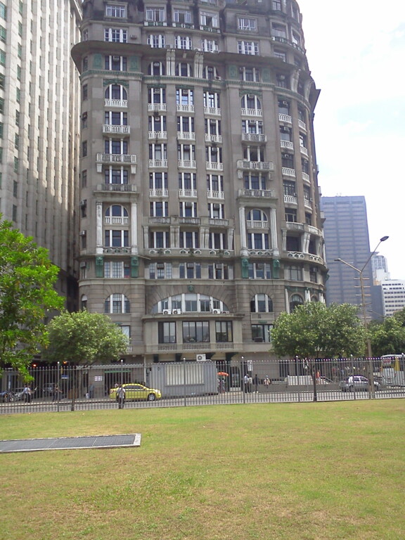 entro Hist&oacute;rico - Cinel&acirc;ndia - local re&uacute;ne o ma