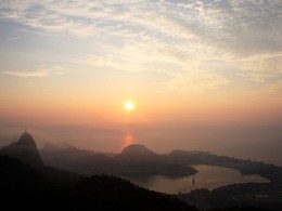 &Uacute;ltimo dia de 2012 amanhece com sol no Rio de Jan