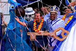 Carnaval - Prefeito do Rio entrega a chave ao Rei